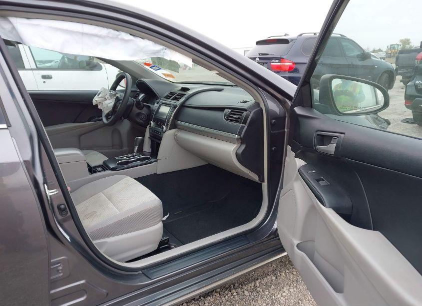 Photo 5 of 2014 Toyota Camry LE (VIN 4T1BF1FK9EU462509)