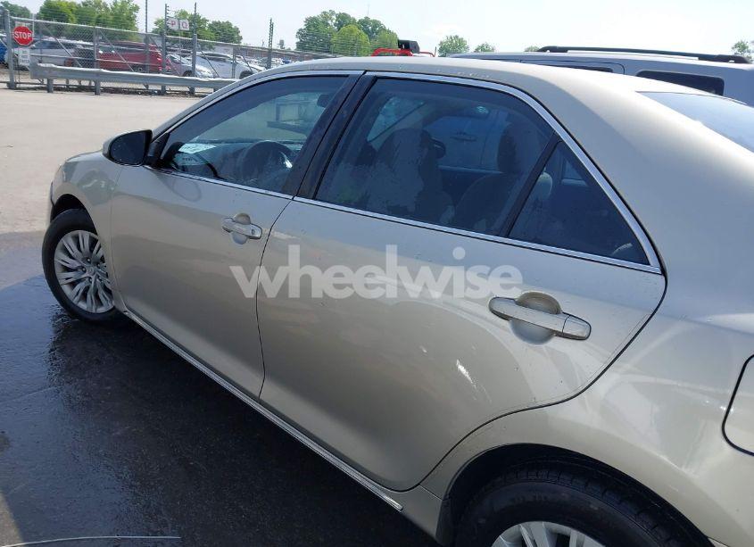 Photo 14 of 2014 Toyota Camry LE (VIN 4T1BF1FK9EU473171)