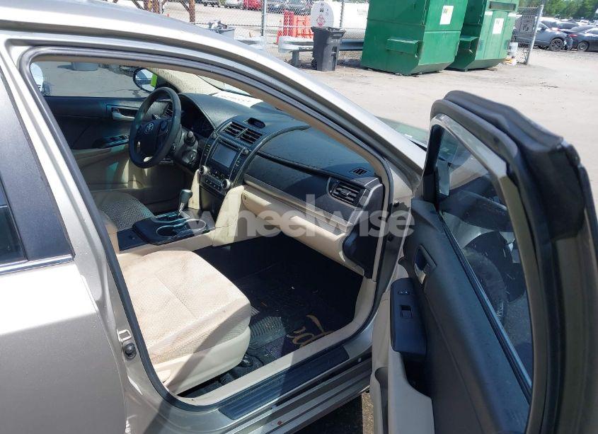 Photo 5 of 2014 Toyota Camry LE (VIN 4T1BF1FK9EU473171)