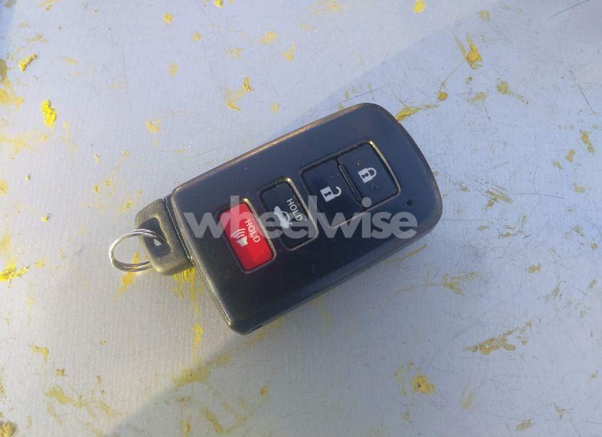 Photo 11 of 2014 Toyota Camry XLE (VIN 4T1BF1FK9EU727526)