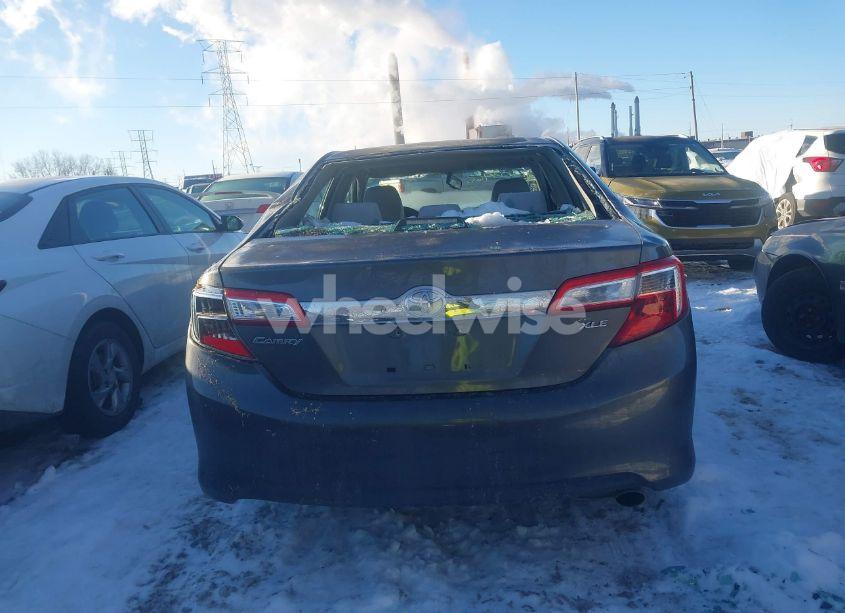 Photo 16 of 2014 Toyota Camry XLE (VIN 4T1BF1FK9EU727526)