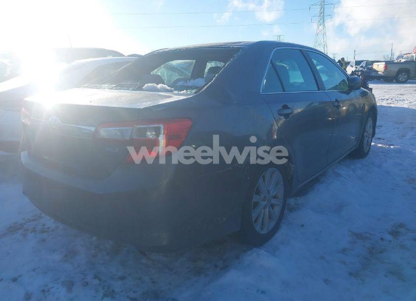 Photo 4 of 2014 Toyota Camry XLE (VIN 4T1BF1FK9EU727526)