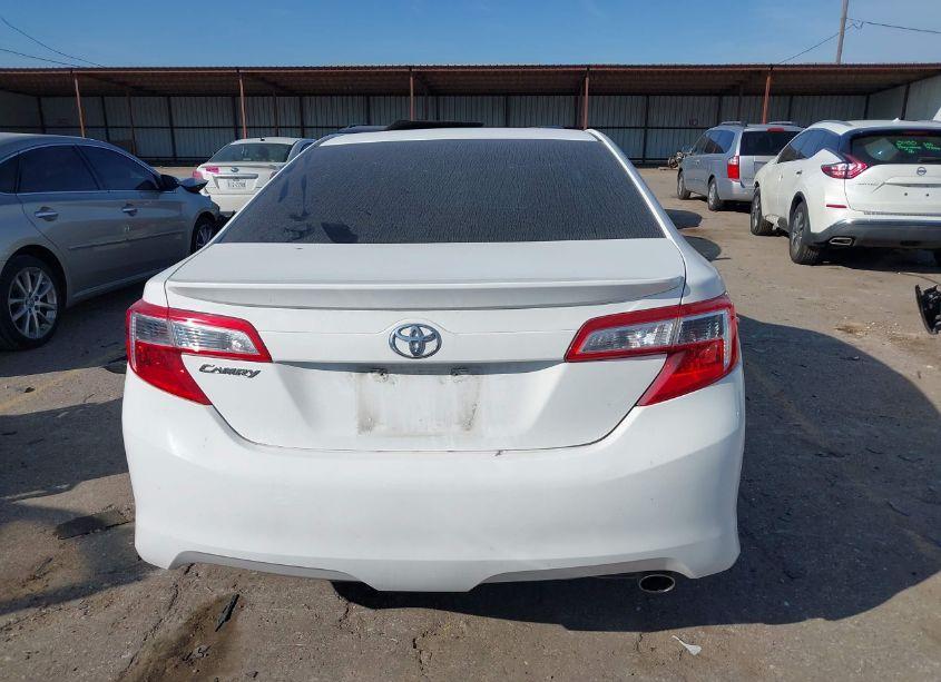 Photo 16 of 2014 Toyota Camry SE (VIN 4T1BF1FK9EU734377)