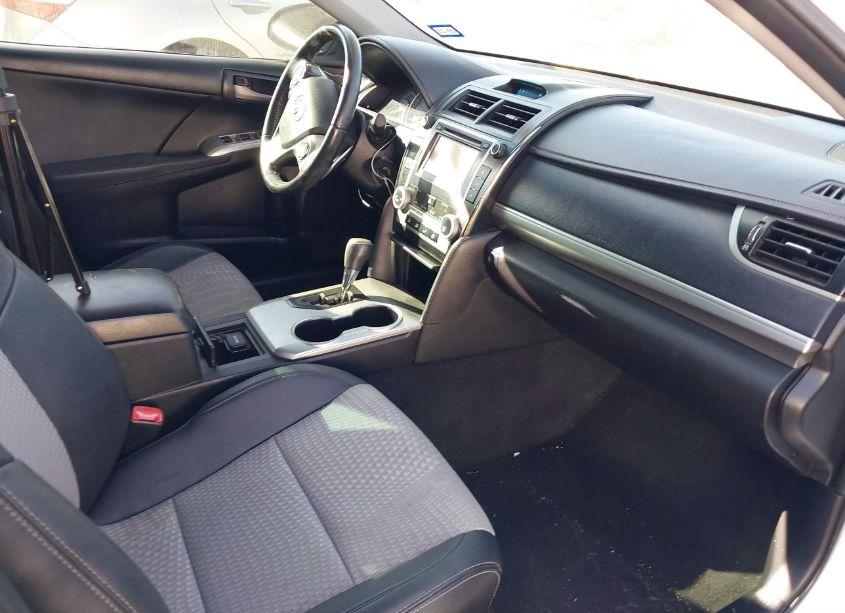 Photo 5 of 2014 Toyota Camry SE (VIN 4T1BF1FK9EU734377)