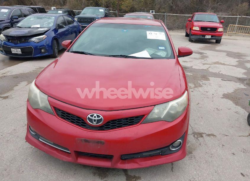 Photo 12 of 2014 Toyota Camry SE (VIN 4T1BF1FK9EU735917)
