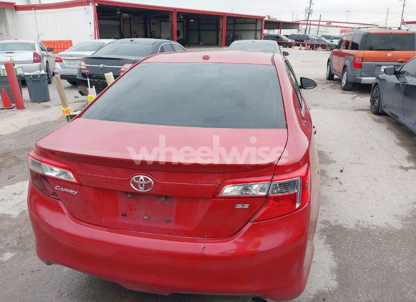 Photo 16 of 2014 Toyota Camry SE (VIN 4T1BF1FK9EU735917)
