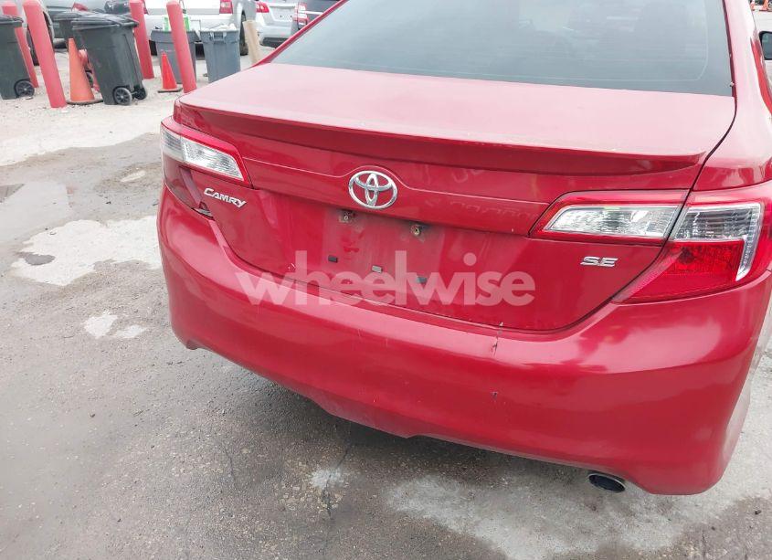 Photo 17 of 2014 Toyota Camry SE (VIN 4T1BF1FK9EU735917)