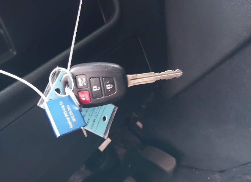 Photo 11 of 2014 Toyota Camry SE SPORT (VIN 4T1BF1FK9EU742236)