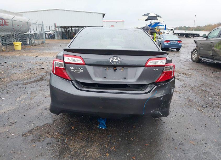 Photo 16 of 2014 Toyota Camry SE SPORT (VIN 4T1BF1FK9EU742236)