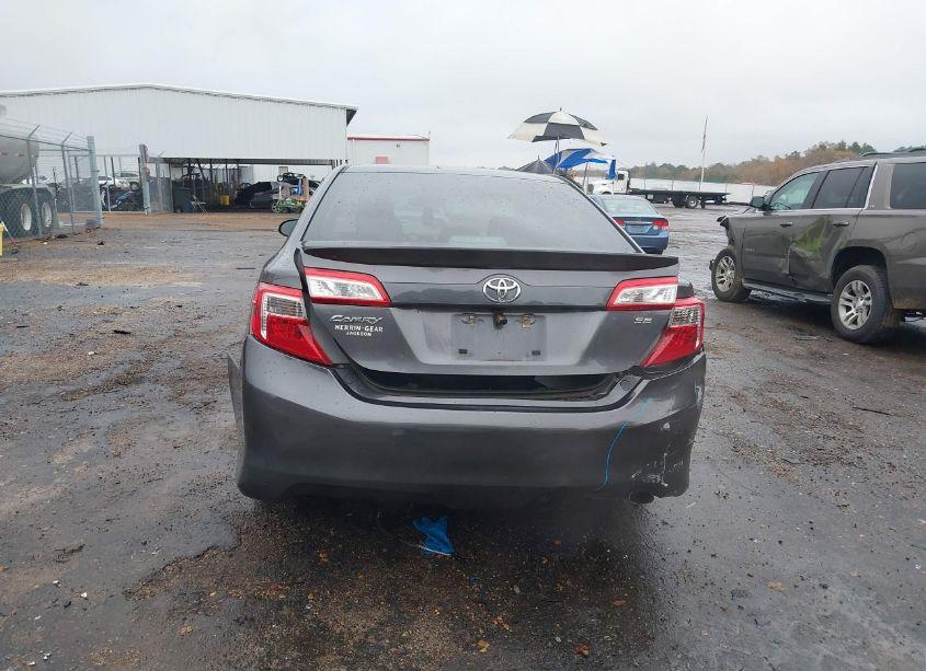 Photo 6 of 2014 Toyota Camry SE SPORT (VIN 4T1BF1FK9EU742236)