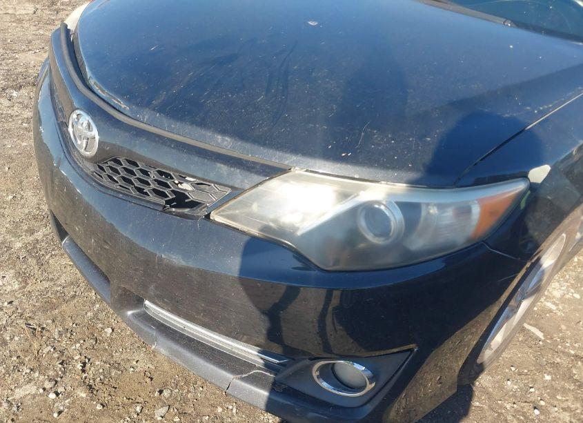 Photo 20 of 2014 Toyota Camry SE (VIN 4T1BF1FK9EU748067)