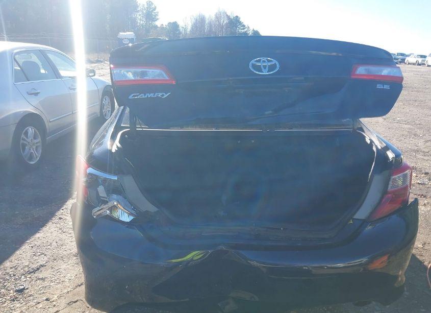 Photo 6 of 2014 Toyota Camry SE (VIN 4T1BF1FK9EU748067)