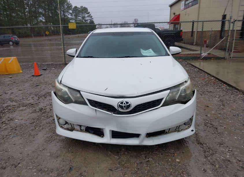 Photo 13 of 2014 Toyota Camry SE (VIN 4T1BF1FK9EU755133)