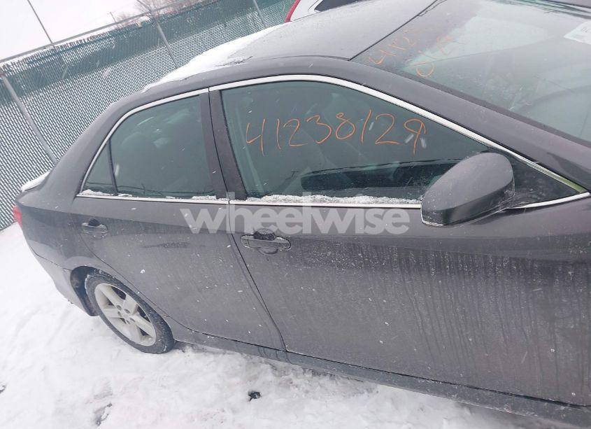 Photo 13 of 2014 Toyota Camry SE (VIN 4T1BF1FK9EU764253)