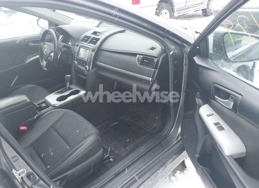 Photo 5 of 2014 Toyota Camry SE (VIN 4T1BF1FK9EU764253)