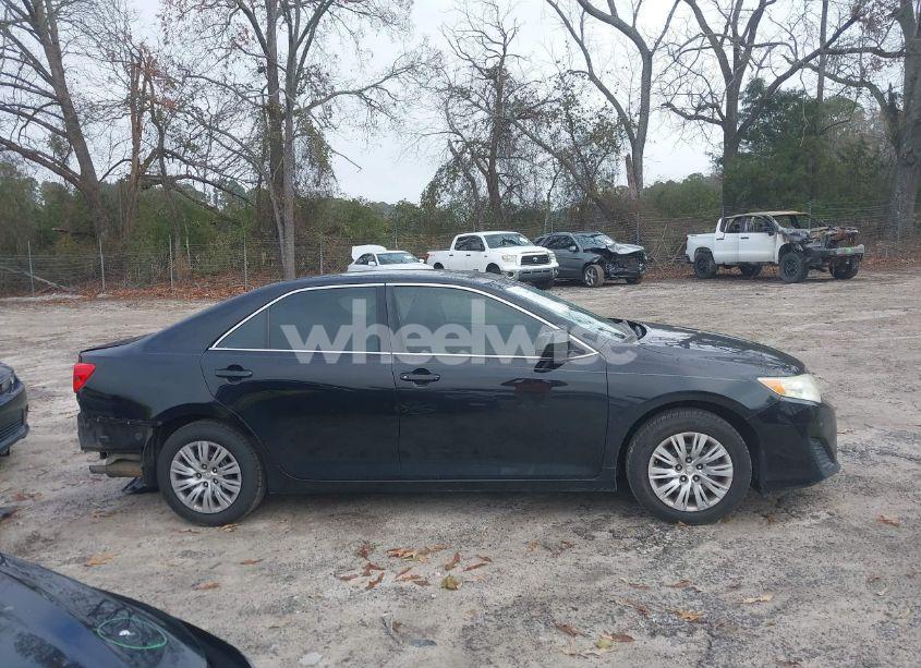 Photo 14 of 2014 Toyota Camry L (VIN 4T1BF1FK9EU765225)