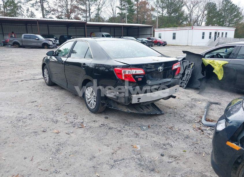 Photo 3 of 2014 Toyota Camry L (VIN 4T1BF1FK9EU765225)