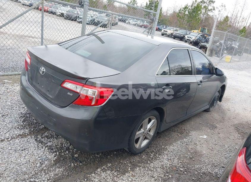 Photo 4 of 2014 Toyota Camry SE (VIN 4T1BF1FK9EU769002)