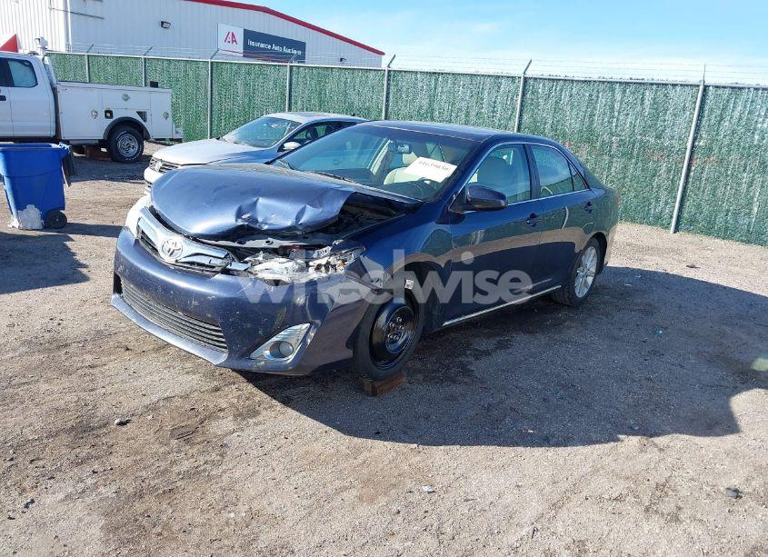 Photo 2 of 2014 Toyota Camry XLE (VIN 4T1BF1FK9EU778797)