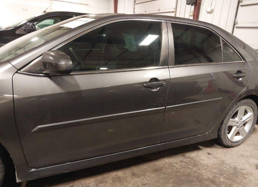 Photo 14 of 2014 Toyota Camry SE (VIN 4T1BF1FK9EU784163)