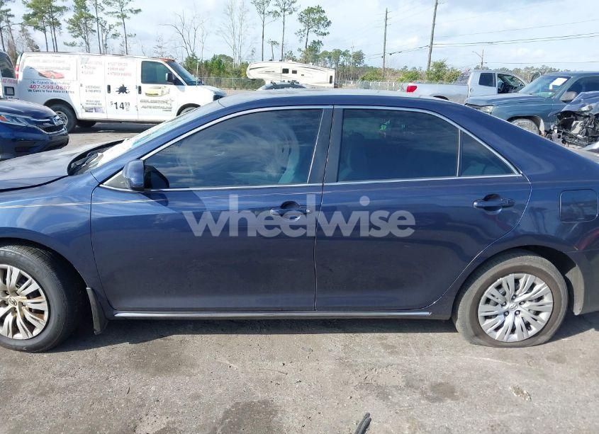 Photo 13 of 2014 Toyota Camry LE (VIN 4T1BF1FK9EU786947)