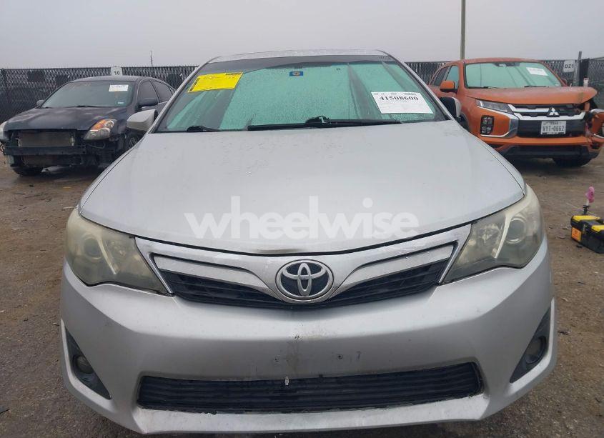 Photo 12 of 2014 Toyota Camry SE (VIN 4T1BF1FK9EU789105)