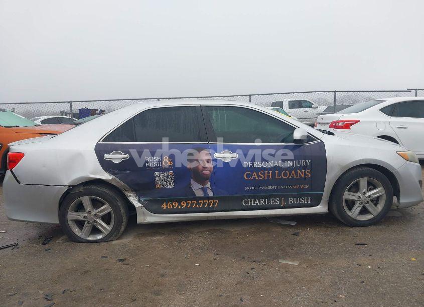 Photo 13 of 2014 Toyota Camry SE (VIN 4T1BF1FK9EU789105)