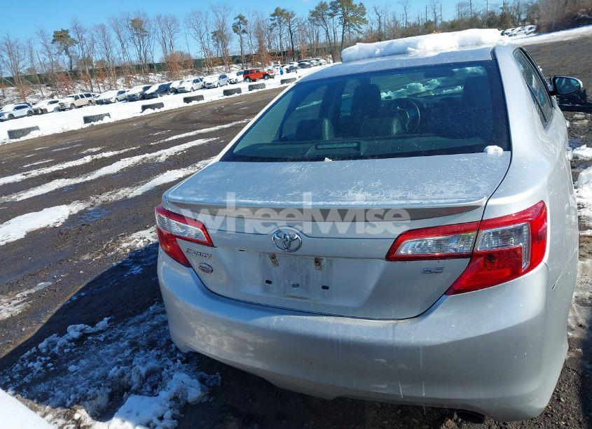 Photo 16 of 2014 Toyota Camry SE (VIN 4T1BF1FK9EU797527)