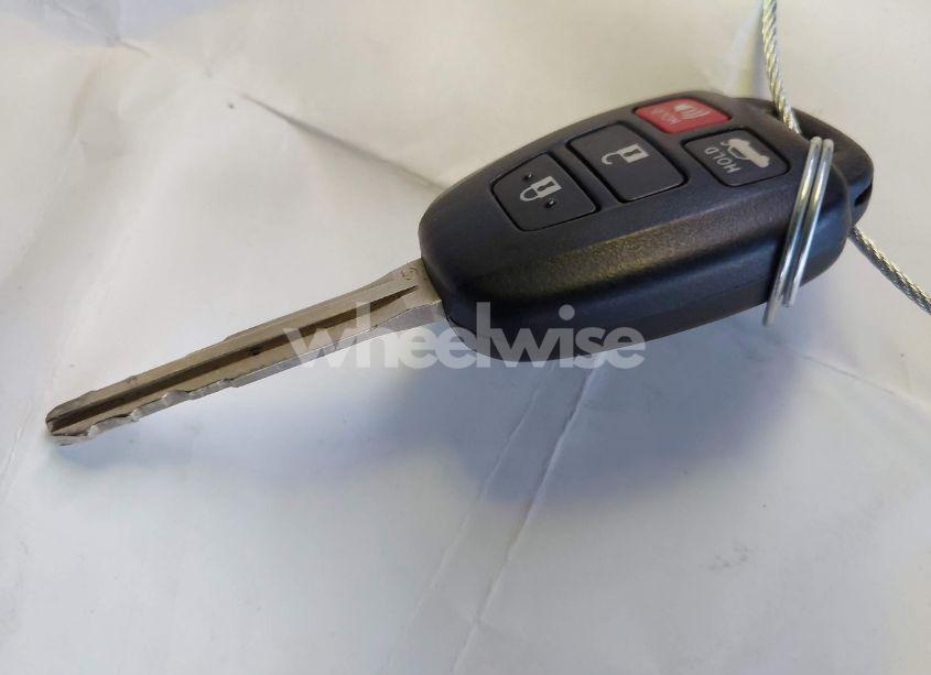 Photo 11 of 2014 Toyota Camry SE (VIN 4T1BF1FK9EU800183)