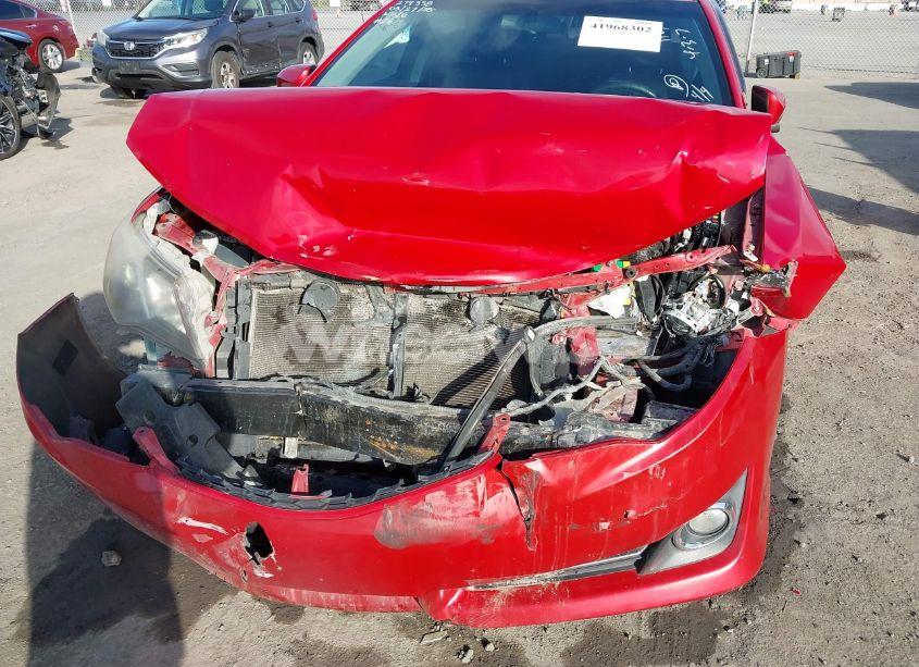 Photo 6 of 2014 Toyota Camry SE (VIN 4T1BF1FK9EU800183)