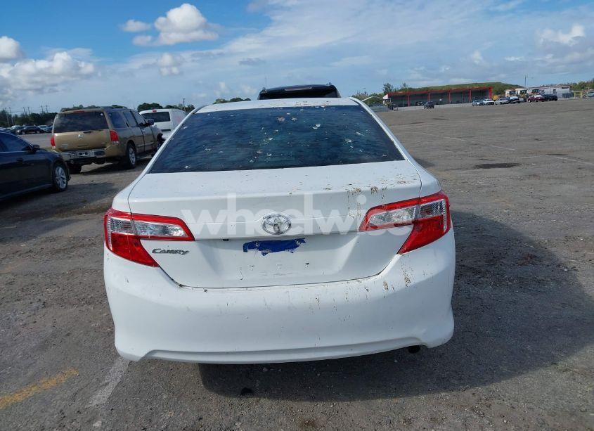 Photo 16 of 2014 Toyota Camry L (VIN 4T1BF1FK9EU804976)