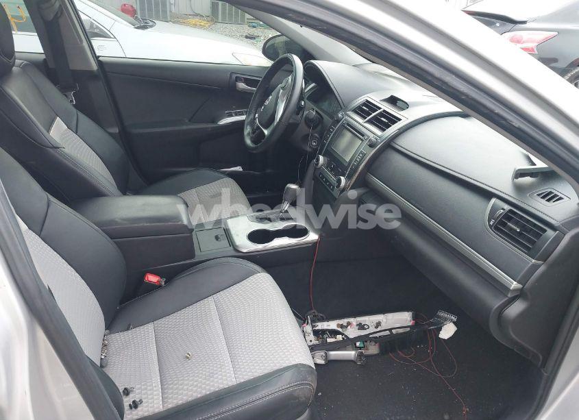 Photo 5 of 2014 Toyota Camry SE (VIN 4T1BF1FK9EU807165)