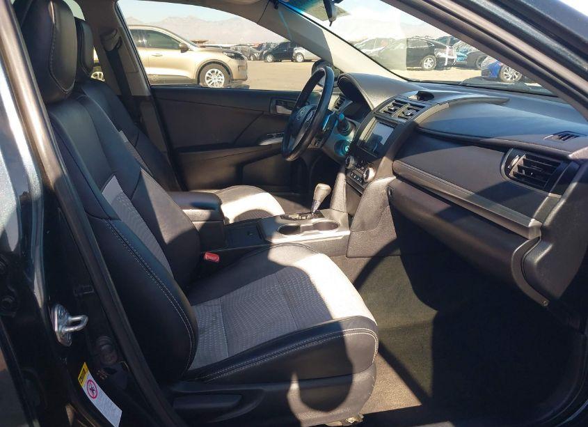 Photo 5 of 2014 Toyota Camry SE (VIN 4T1BF1FK9EU816657)