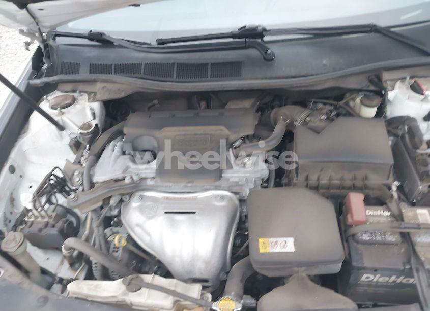 Photo 10 of 2014 Toyota Camry SE (VIN 4T1BF1FK9EU829375)