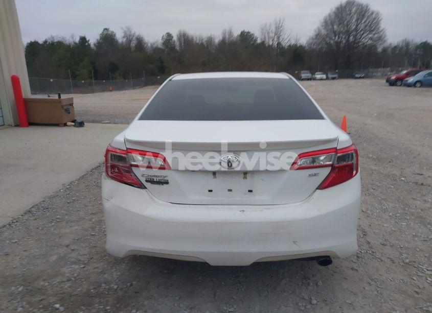 Photo 16 of 2014 Toyota Camry SE (VIN 4T1BF1FK9EU829375)