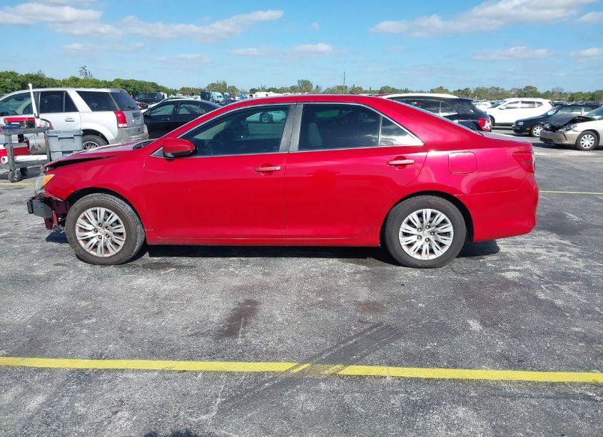 Photo 14 of 2014 Toyota Camry L (VIN 4T1BF1FK9EU845933)