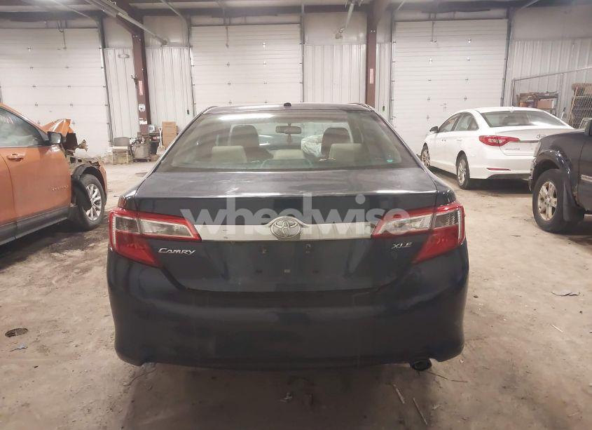Photo 16 of 2014 Toyota Camry XLE (VIN 4T1BF1FK9EU849352)