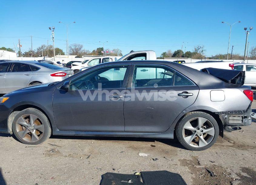 Photo 14 of 2014 Toyota Camry SE SPORT (VIN 4T1BF1FK9EU851151)