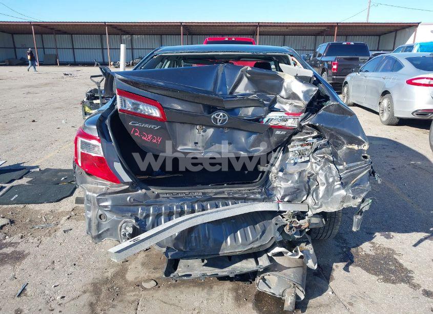 Photo 16 of 2014 Toyota Camry SE SPORT (VIN 4T1BF1FK9EU851151)