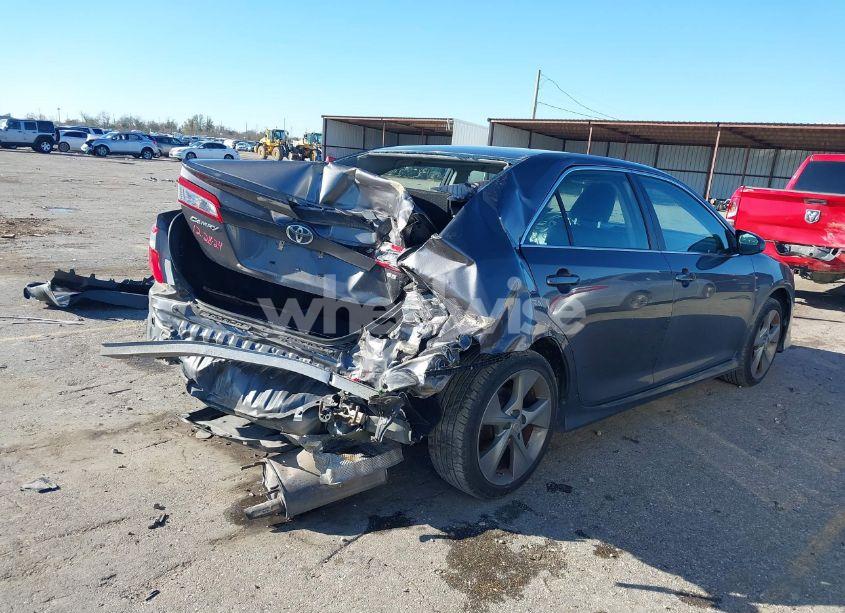 Photo 4 of 2014 Toyota Camry SE SPORT (VIN 4T1BF1FK9EU851151)