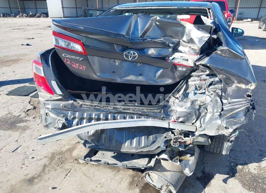 Photo 6 of 2014 Toyota Camry SE SPORT (VIN 4T1BF1FK9EU851151)