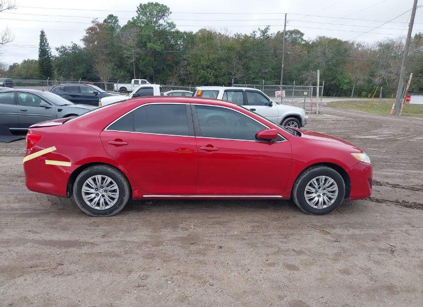 Photo 13 of 2014 Toyota Camry LE (VIN 4T1BF1FK9EU851974)