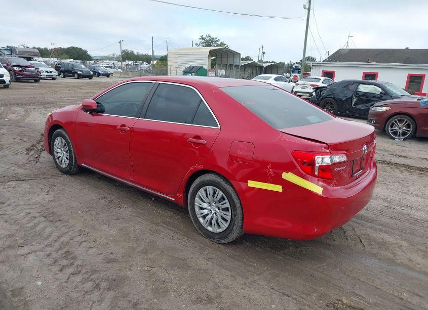 Photo 3 of 2014 Toyota Camry LE (VIN 4T1BF1FK9EU851974)