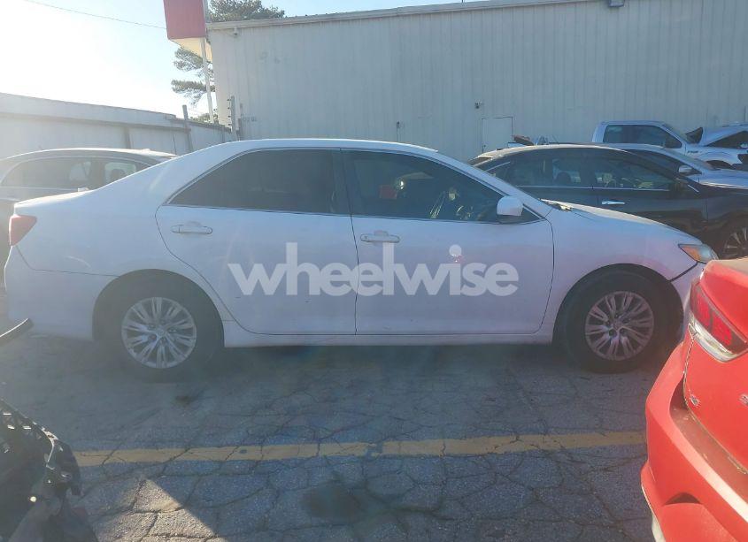 Photo 13 of 2014 Toyota Camry L (VIN 4T1BF1FK9EU868788)