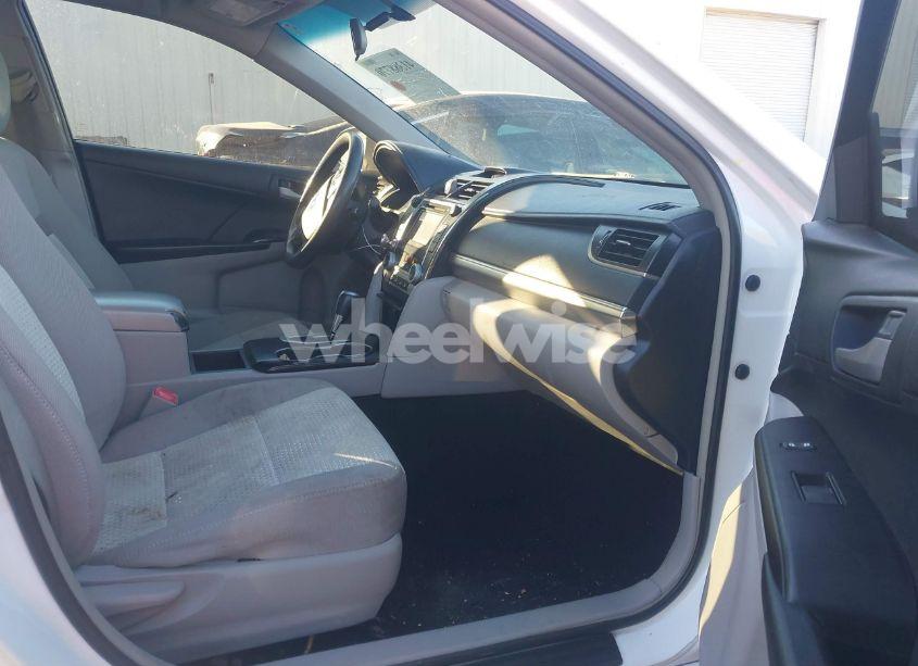 Photo 5 of 2014 Toyota Camry L (VIN 4T1BF1FK9EU868788)