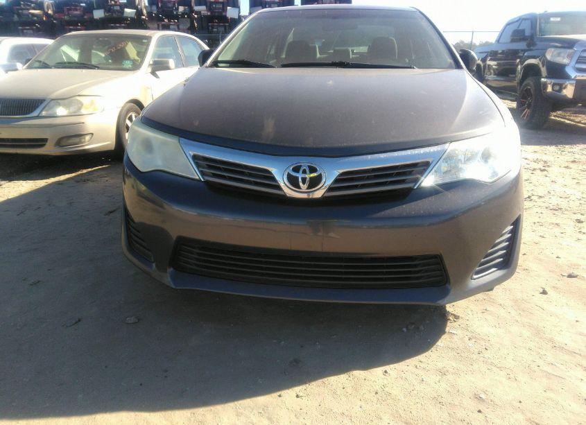 Photo 12 of 2014 Toyota Camry L (VIN 4T1BF1FK9EU870251)