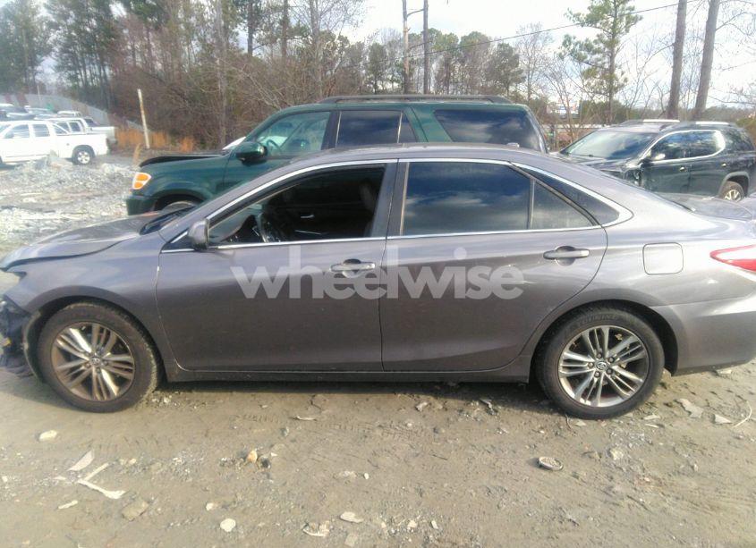 Photo 14 of 2015 Toyota Camry SE (VIN 4T1BF1FK9FU003563)