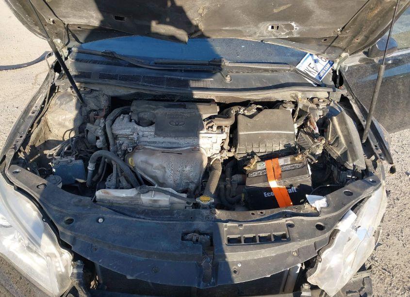 Photo 10 of 2015 Toyota Camry SE (VIN 4T1BF1FK9FU018516)