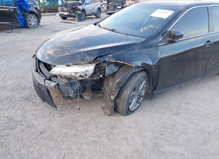 Photo 6 of 2015 Toyota Camry SE (VIN 4T1BF1FK9FU018516)