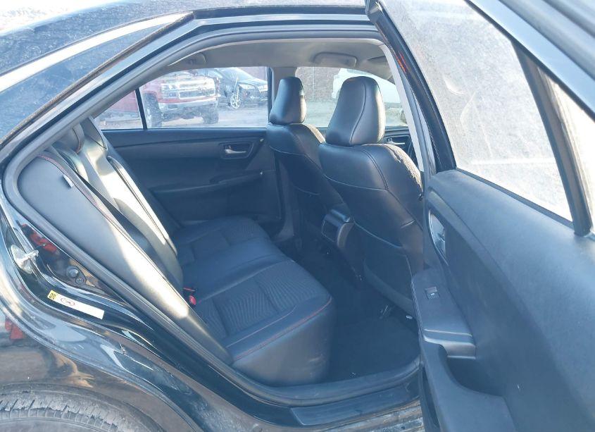 Photo 8 of 2015 Toyota Camry SE (VIN 4T1BF1FK9FU018516)